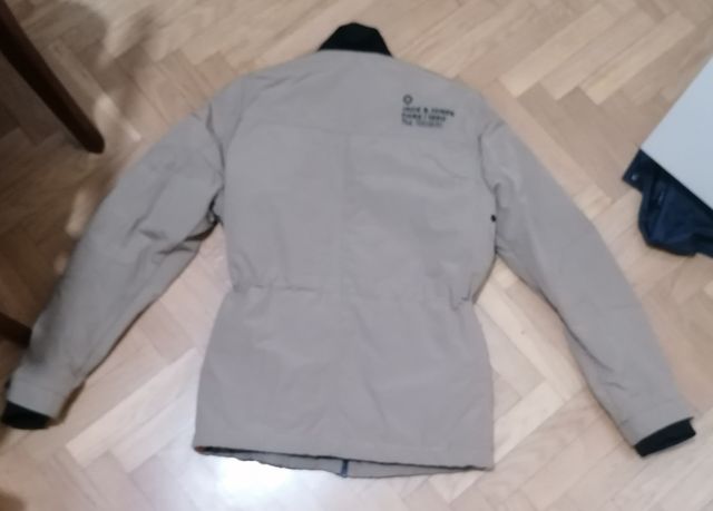 Se vende chaqueta
