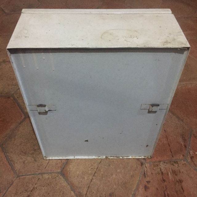 Botiquin antiguo de segunda mano por 30 € en La Garriga en WALLAPOP