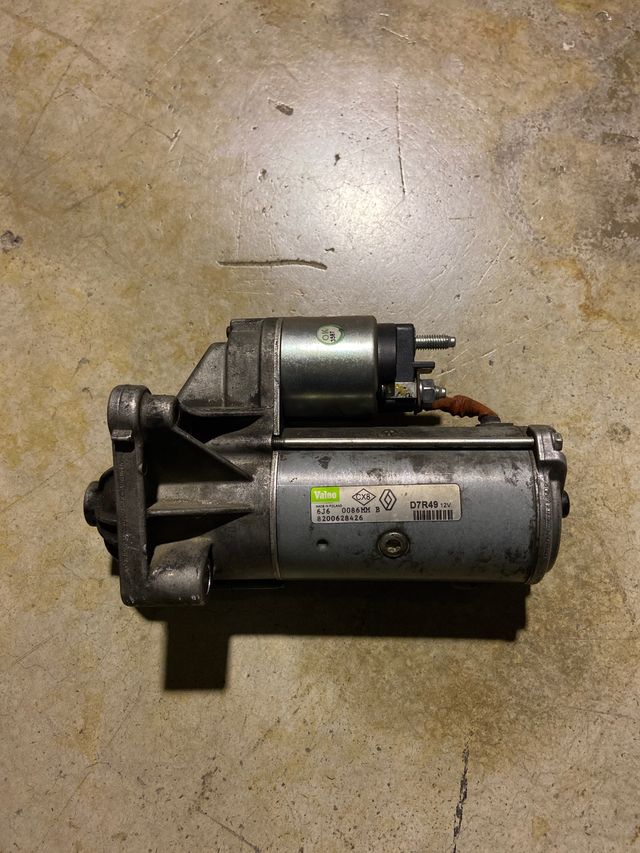 Se vende motor de arranque Renault Megane