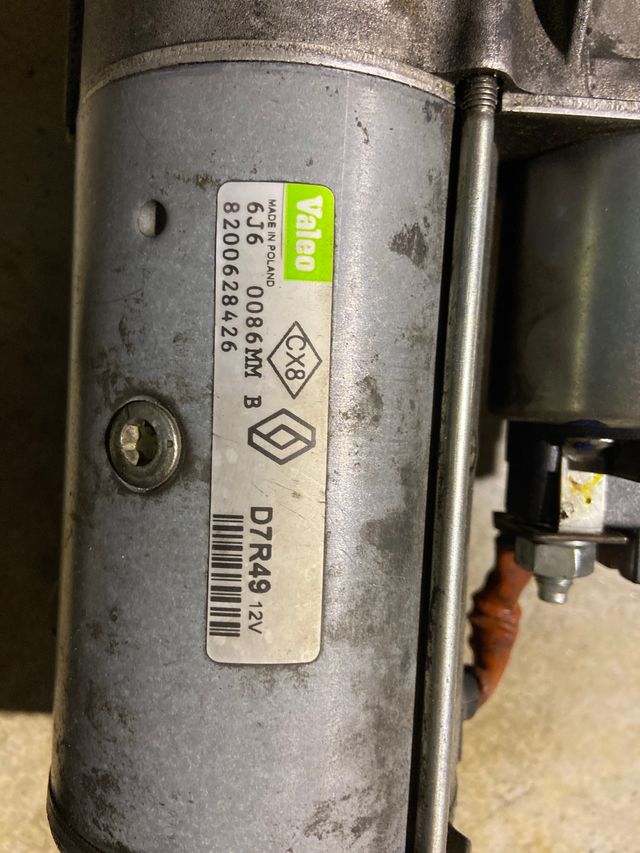 Se vende motor de arranque Renault Megane