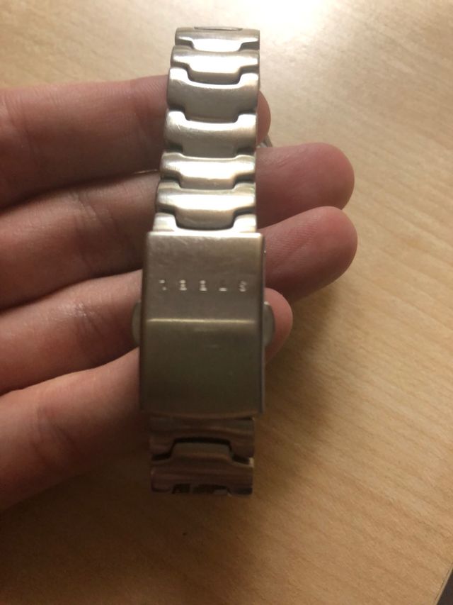 Reloj Guess buen estado