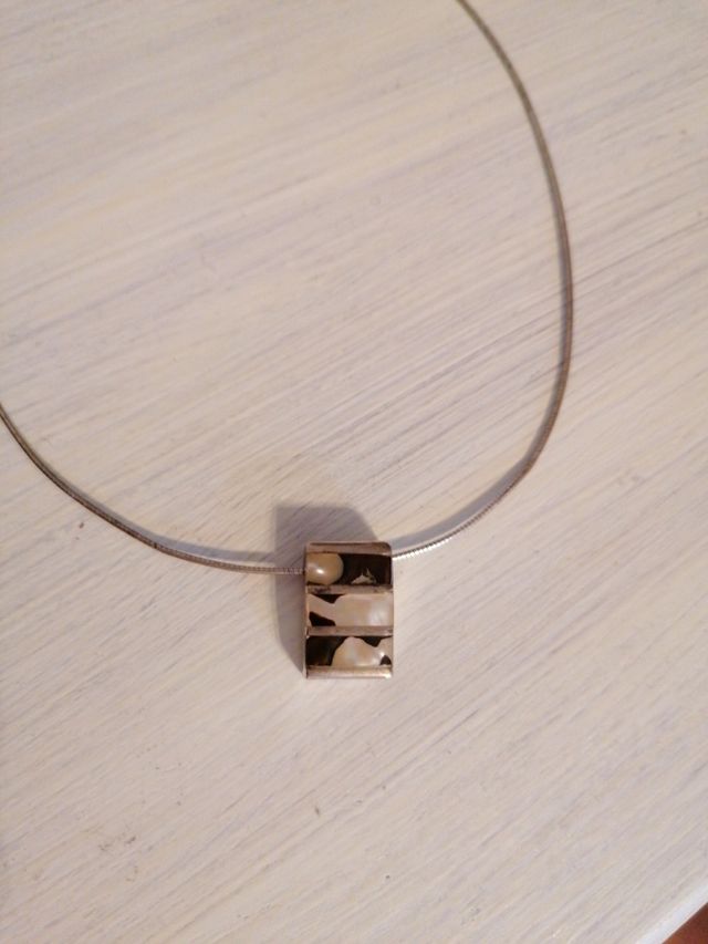 Gargantilla plata y nácar