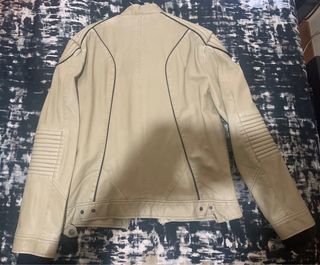 Cazadora Hombre Fórmula Joven de segunda mano por 20 EUR en Madrid en  WALLAPOP