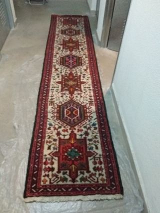 Alfombra de segunda mano en Navalcarnero en WALLAPOP OFERTA 2 ALFOMBRAS DE PASILLO 10 EUROS SOLO HOY de segunda