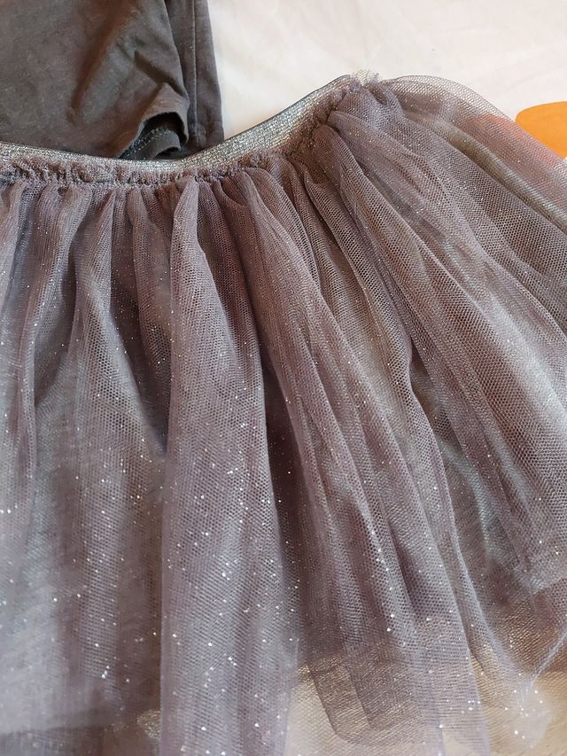 Conjunto falda y camiseta niña