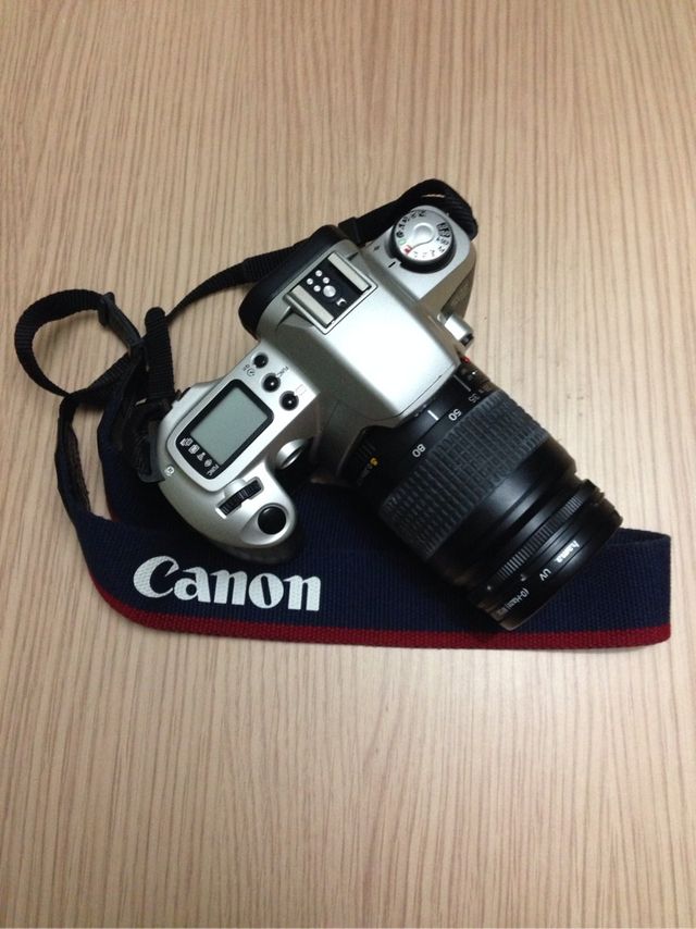 Camara de fotos analogica- Canon