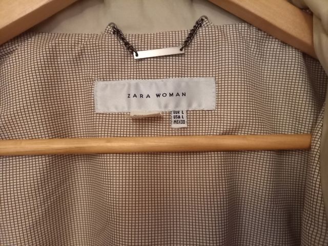 Trenca de Zara color beige