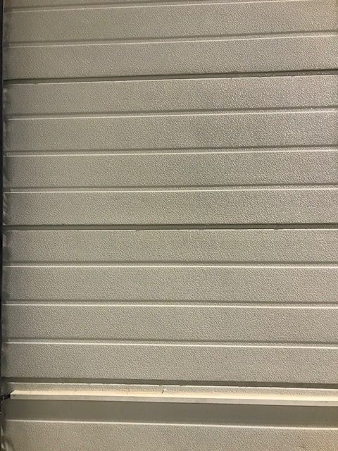 Puerta de paneles de segunda mano por 150 € en Navarcles en WALLAPOP