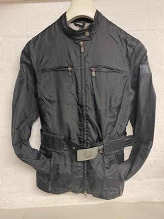 CAZADORA BELSTAFF MUJER T. 42 nueva