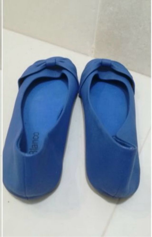 manoletinas azules ,talla 37