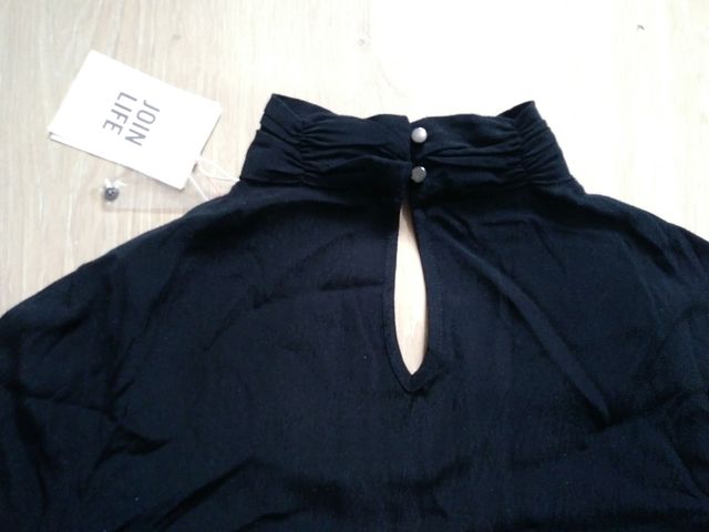 Blusa NUEVA negra M 38