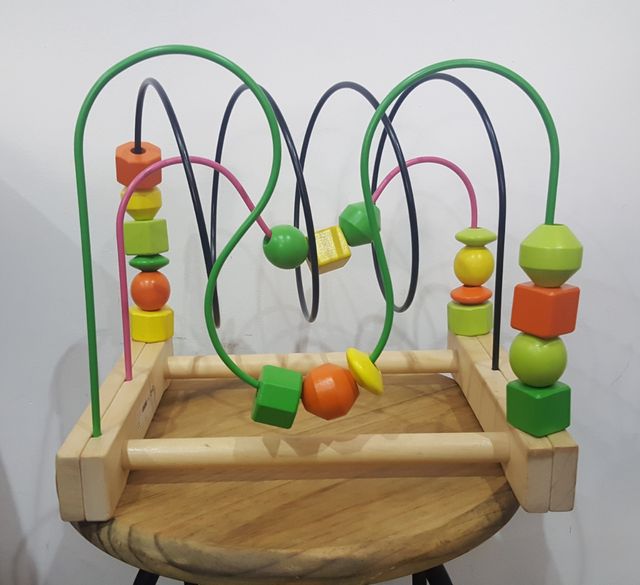 Juguete laberinto de madera Ikea