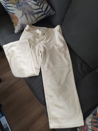 Si estás cansada del pitillo, estos vaqueros 'straight' (y rebajados) de Massimo  Dutti te salvarán el verano