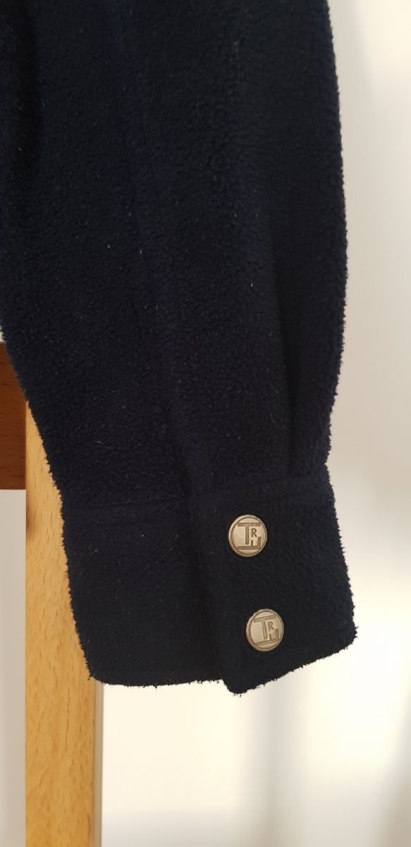 Camisa polar azul marino