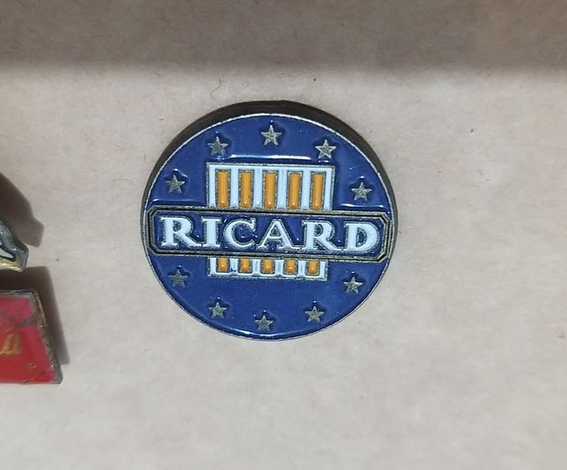 Pins / insignias retro 90's