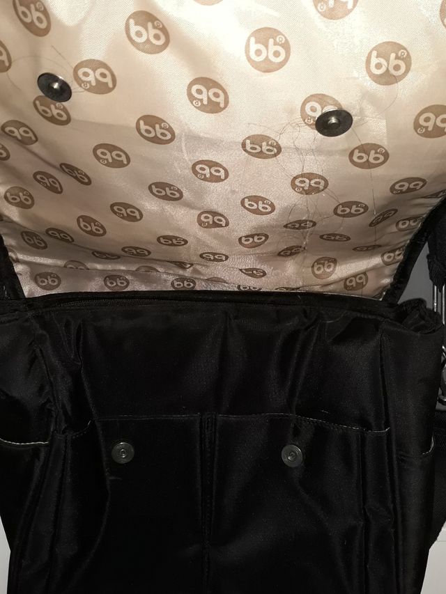 Bolsa negra para llevar en el cochecito