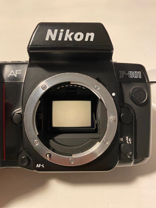 OFERTA!!! Cámara analógica nikon f801 