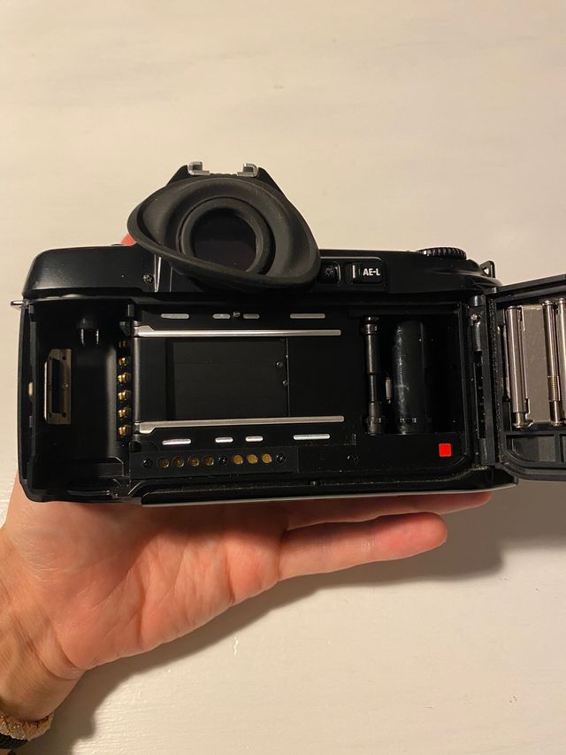 OFERTA!!! Cámara analógica nikon f801 