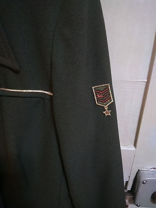 traje de chaqueta y pantalon