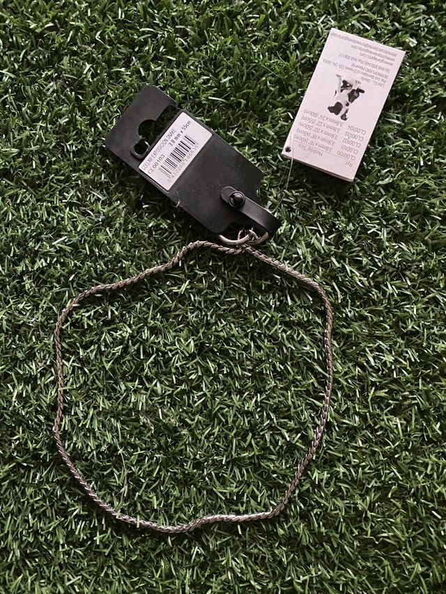 Collar de exposición, acero, nuevo a estrenar