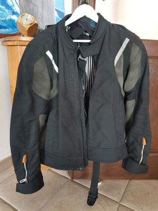 TRAJE AIRFLOW. FRESCURA PARA AFRONTAR EL CALUROSO VERANO