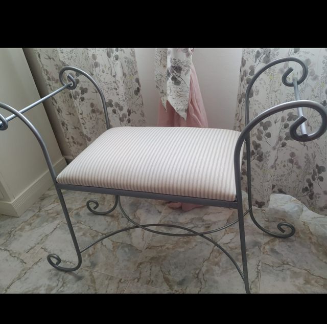 Banqueta pie de cama