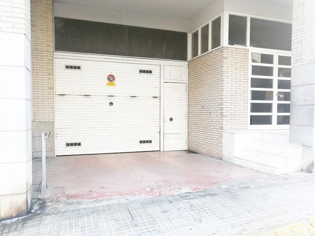 PLAZA DE PARKING VENTA TERRASSA. ZONA UNIVERSITARIA  CEMENTIRI VELL