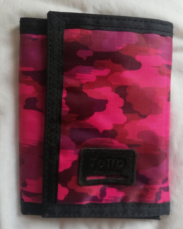 MONEDERO ROSA MILITAR - Marca Totto