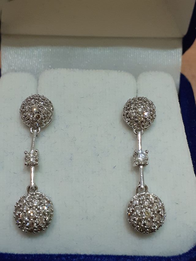 ORECCHINI IN ORO BIANCO CON DIAMANTI