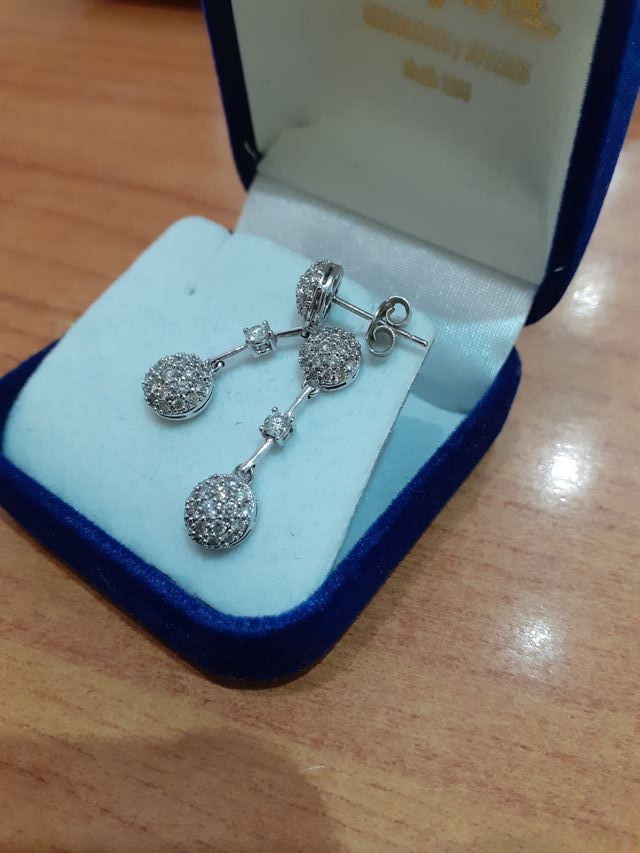 ORECCHINI IN ORO BIANCO CON DIAMANTI