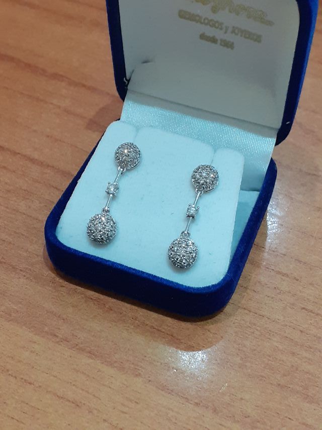 ORECCHINI IN ORO BIANCO CON DIAMANTI