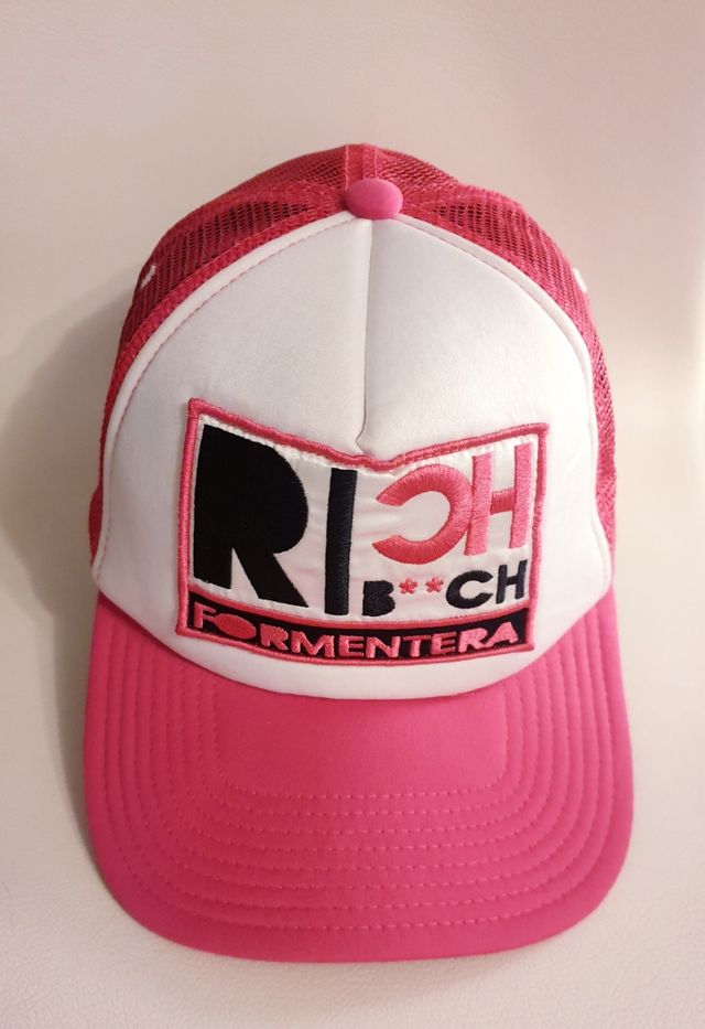Gorra rosa y blanca Rich b**ch formentera