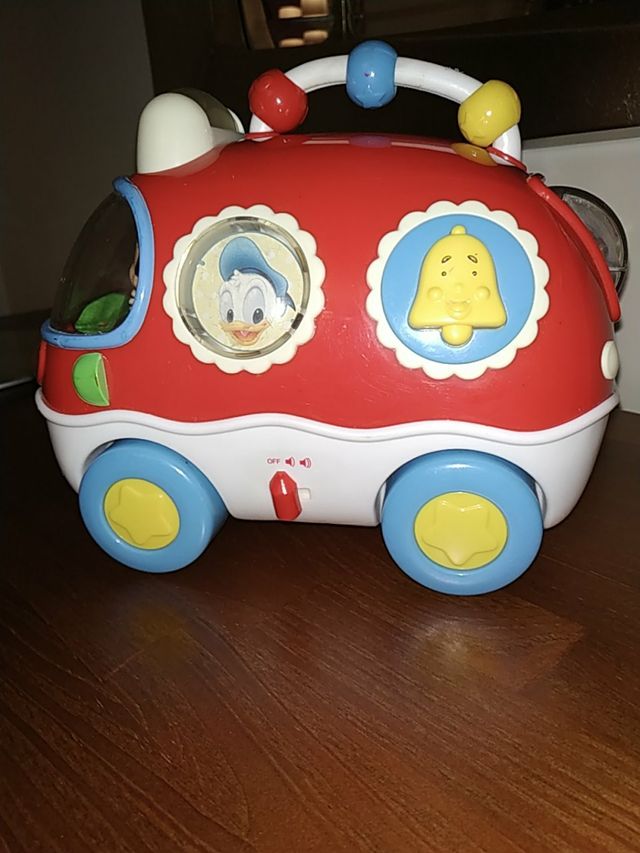 Coche Mickey Mouse.