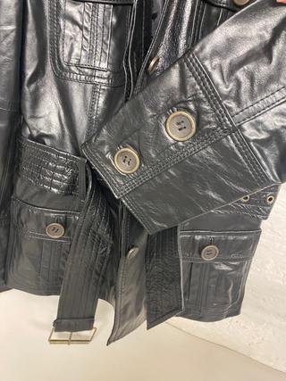 CHAQUETA PIEL NEGRA ZARA T. S. Nueva