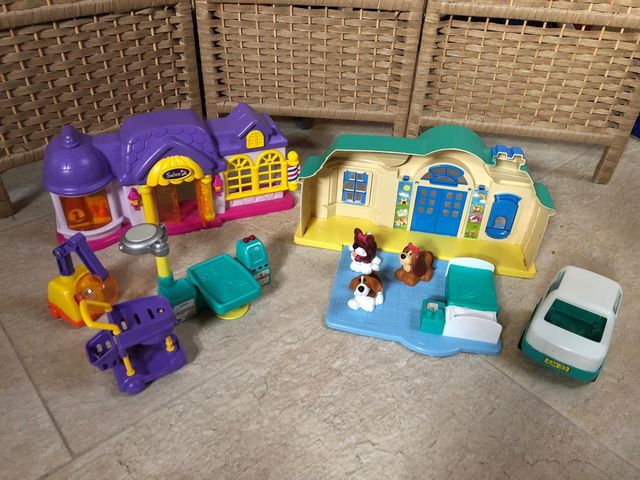 Poblado perruno juguete.