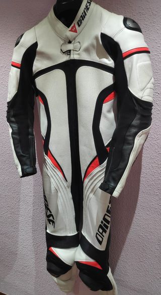 mono dainese mujer