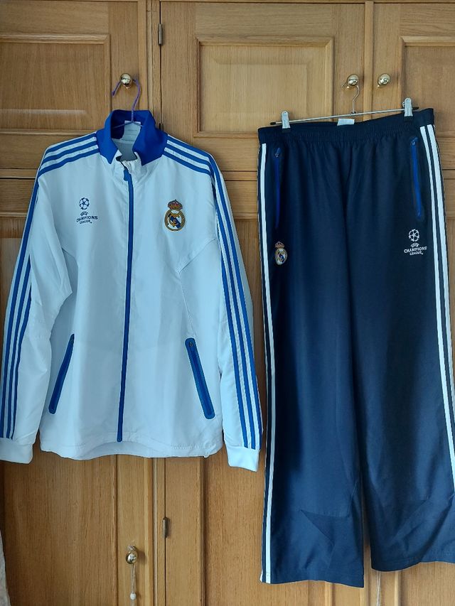 Chándal Real Madrid 2010 2011 Escucho Ofertas De Segunda Mano Por 60 Eur En Seseña En Wallapop