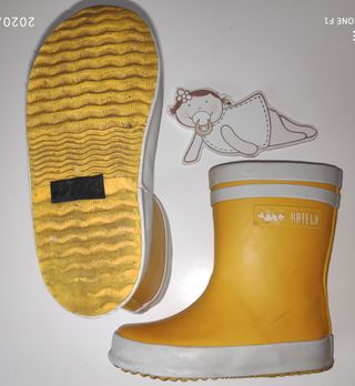 Botas agua batela de segunda mano por 5 EUR en Toledo en WALLAPOP