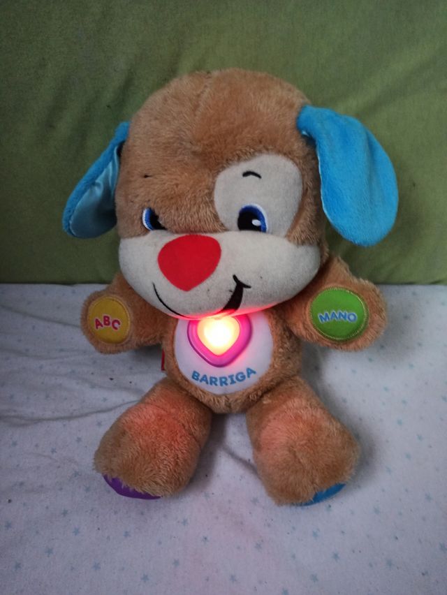 Perrito interactivo Fisher-Price de 6 a 36 meses