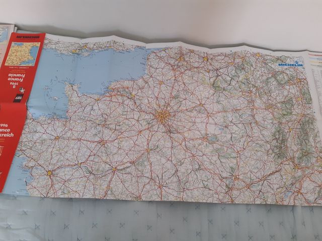 lote de mapas. de Marruecos y Europa