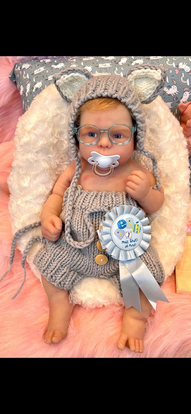 Reborn silicona 47 cm sistema pipí , estructura