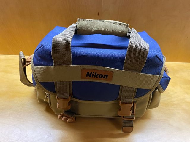 Cámara de fotos réflex analógica y zoom