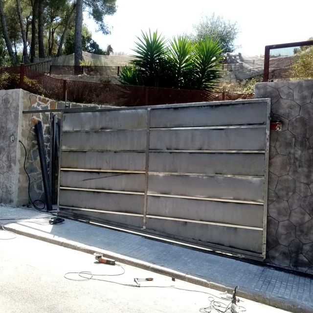 Fabricación de puertas