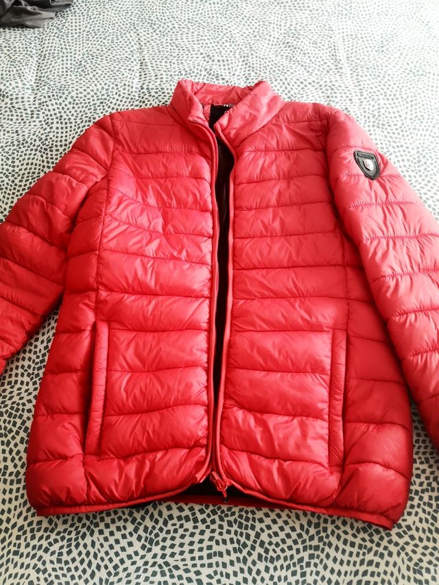 Chaqueta roja Norway.