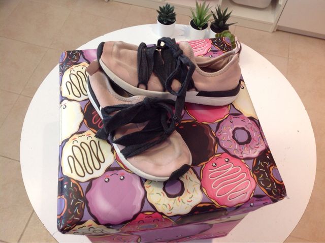 Zapatillas niña Zara T. 33