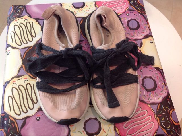 Zapatillas niña Zara T. 33