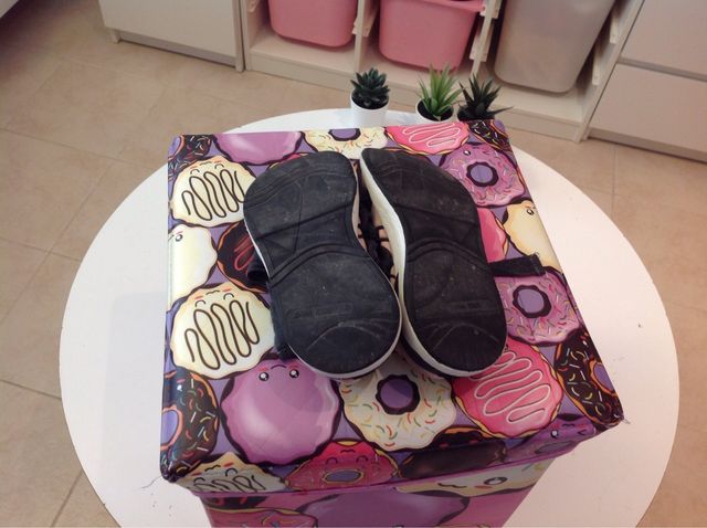 Zapatillas niña Zara T. 33