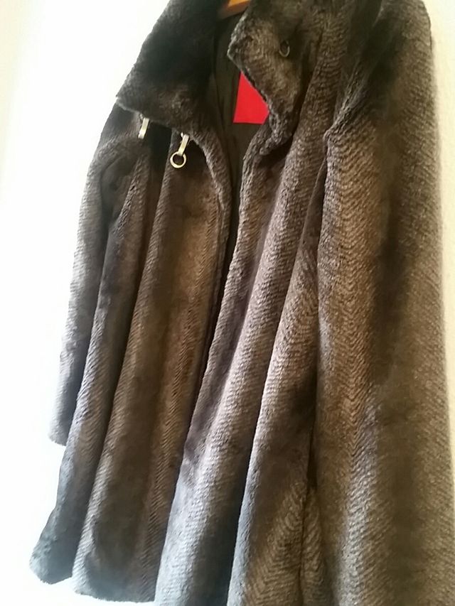 ABRIGO MARRÒN y GRIS T/L  *SCRIPTA*