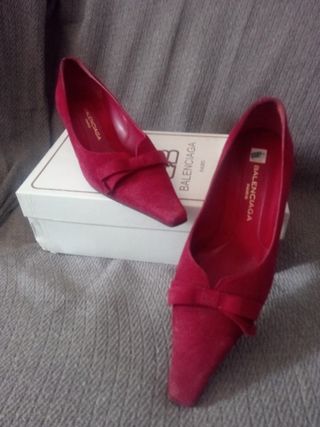 Tacones Balenciaga de segunda mano por 80 EUR en Tomares en WALLAPOP
