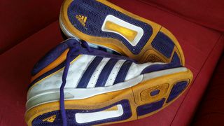Zapatillas Adidas TopTen NBA Angeles Lakers basket de segunda mano por 50  EUR en Cabo de Las Huertas en WALLAPOP